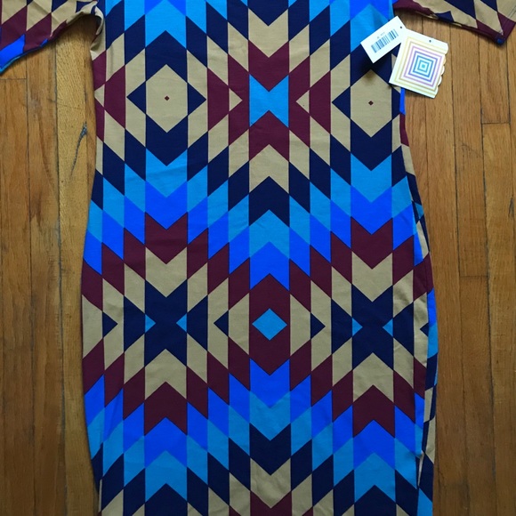 NEW LuLaRoe Julia Dress Medium - Picture 6 of 9